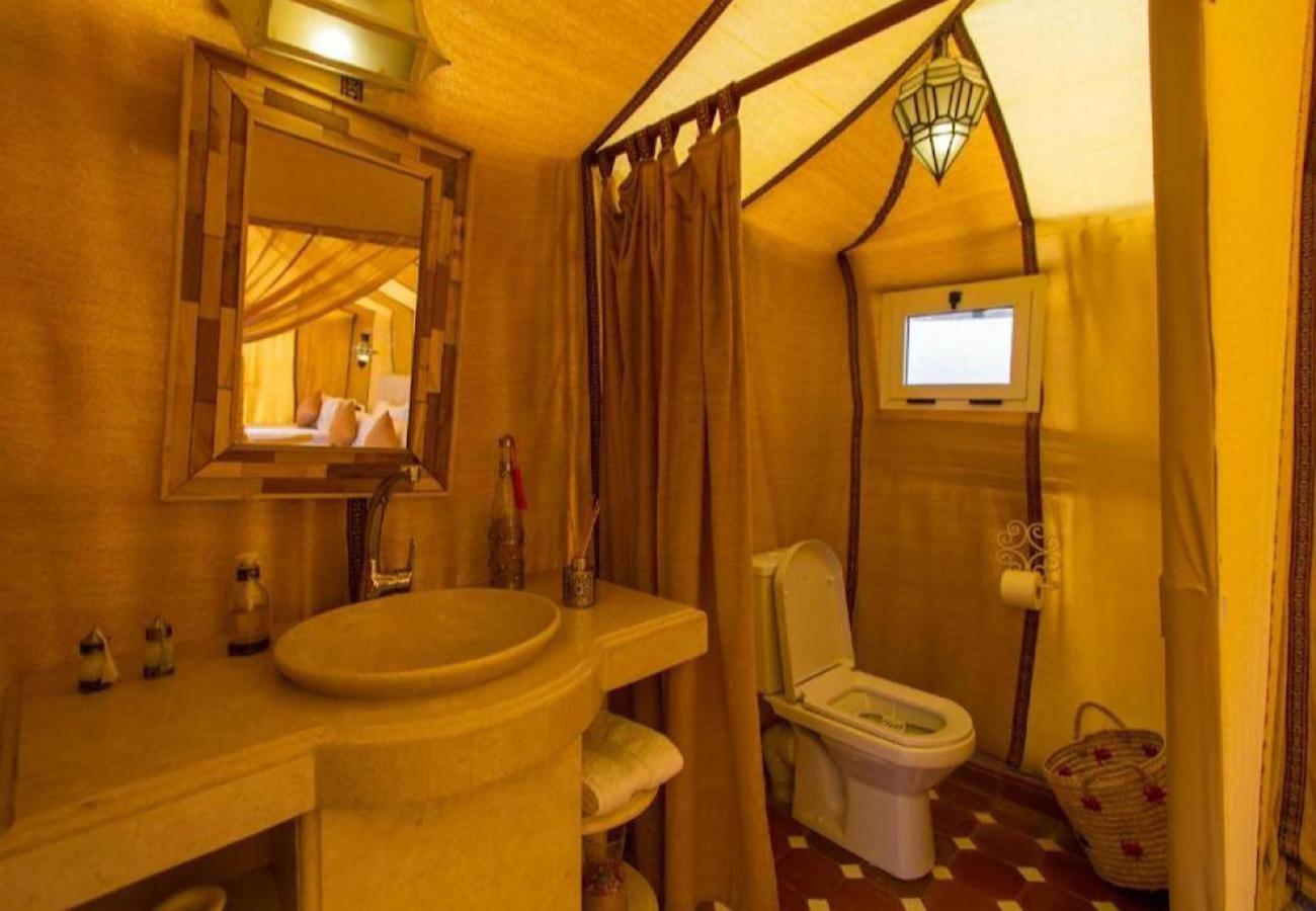Отель Host Luxury Camp Мерзуга Экстерьер фото