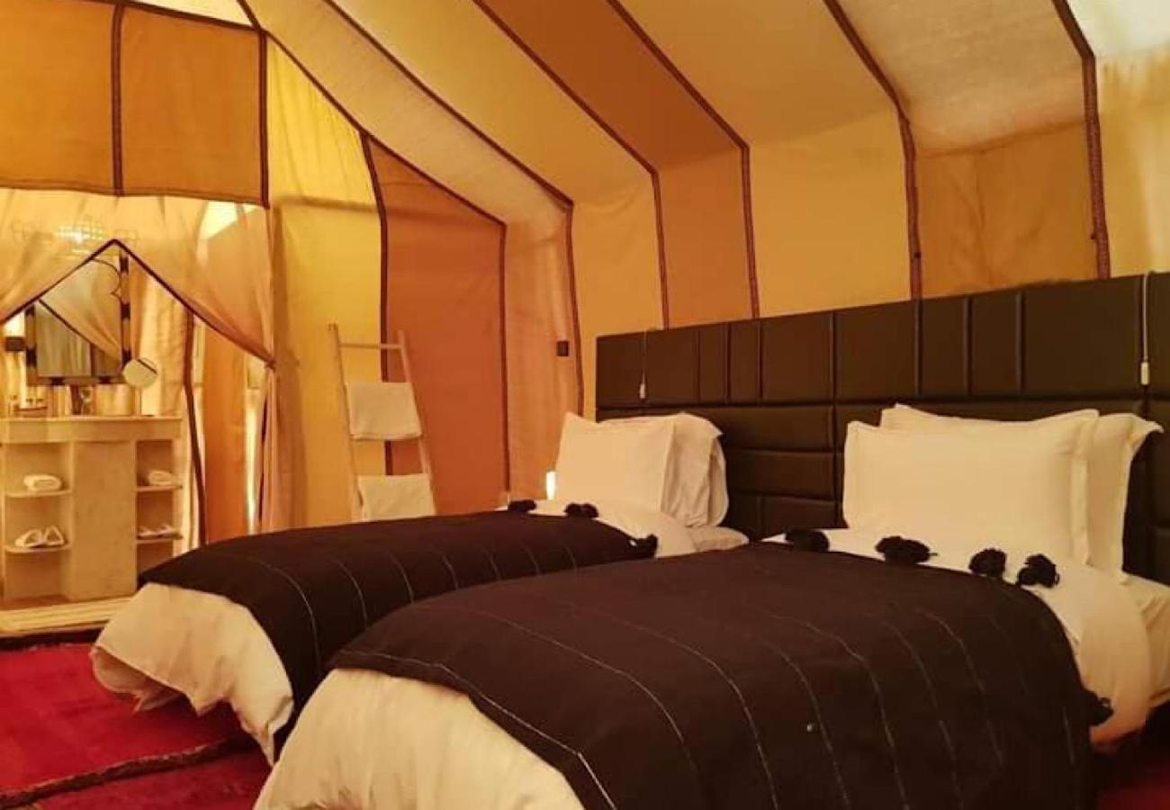 Отель Host Luxury Camp Мерзуга Экстерьер фото