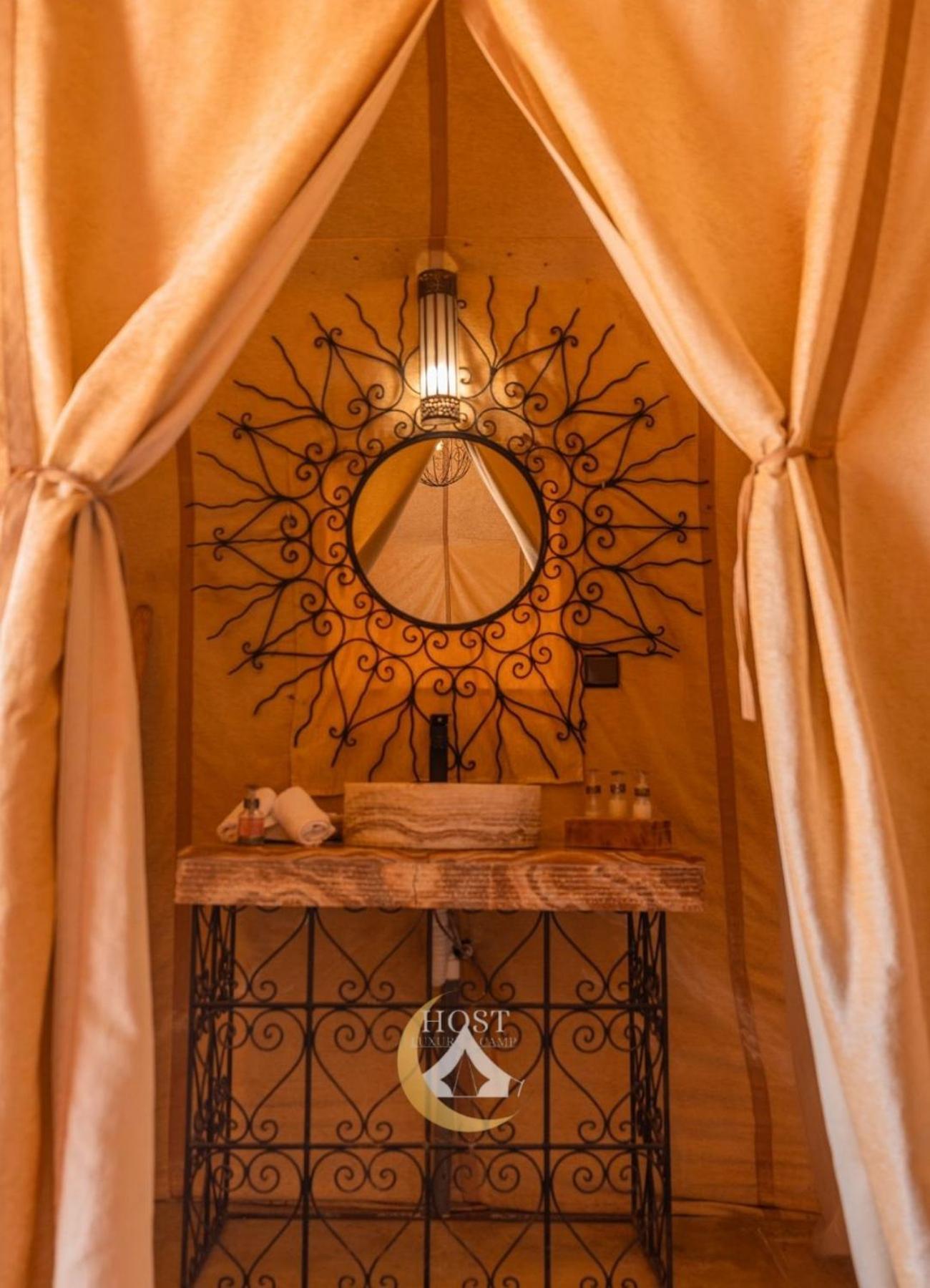 Отель Host Luxury Camp Мерзуга Экстерьер фото